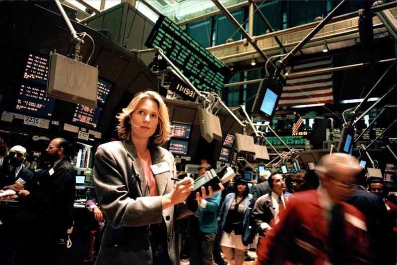 Dow Futures: What the Market Is Really Telling Us About Tomorrow